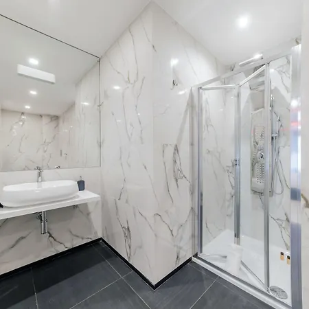 Comola Luxury 3* Naples