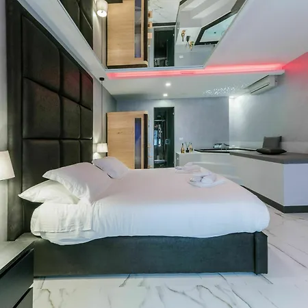 Comola Luxury Naples