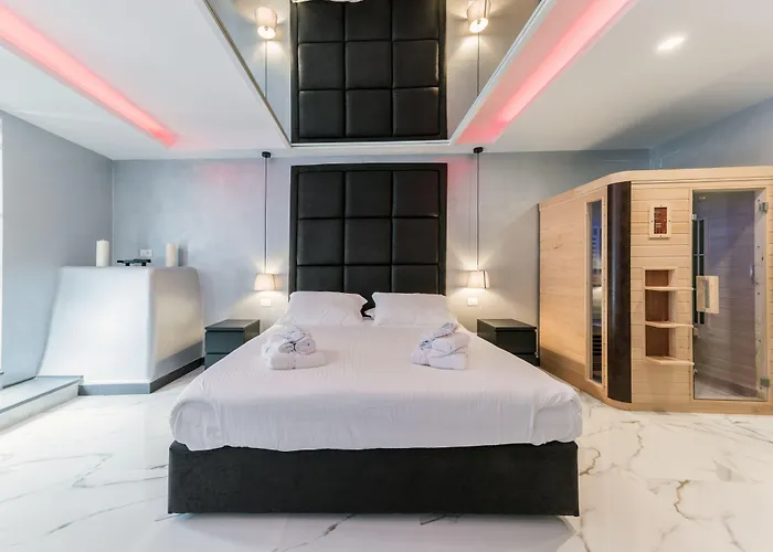 Hotel Comola Luxury 3*
